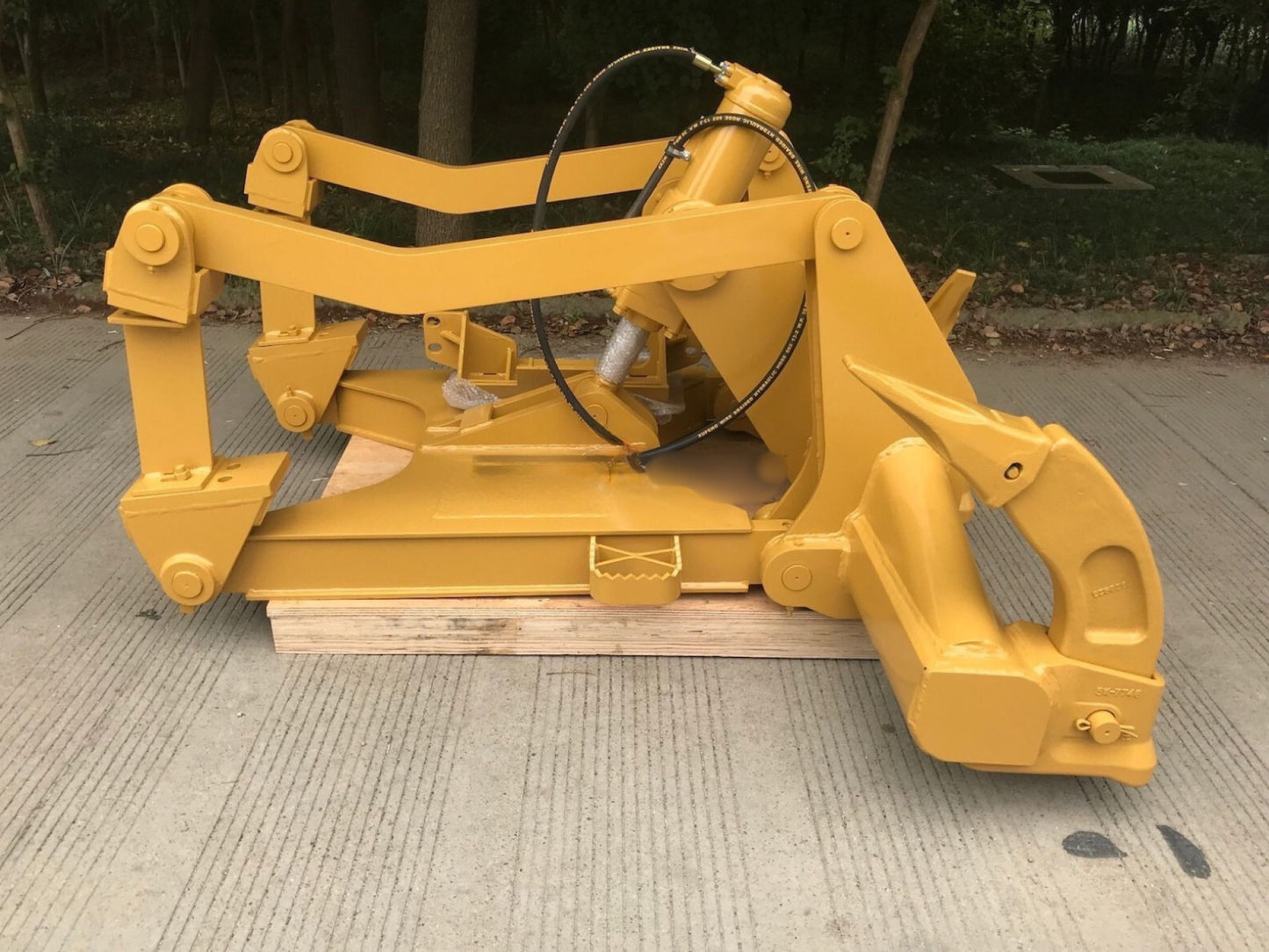 Dozer Ripper fits Komatsu D51 D53 Bulldozer