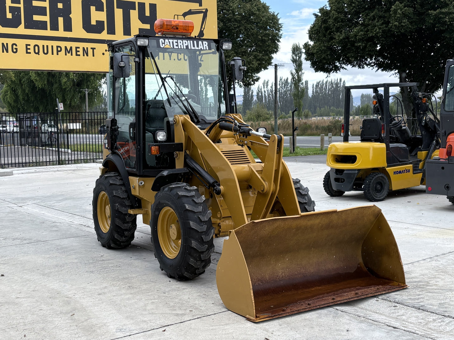 Caterpillar 902C Wheel Loader 4.3T