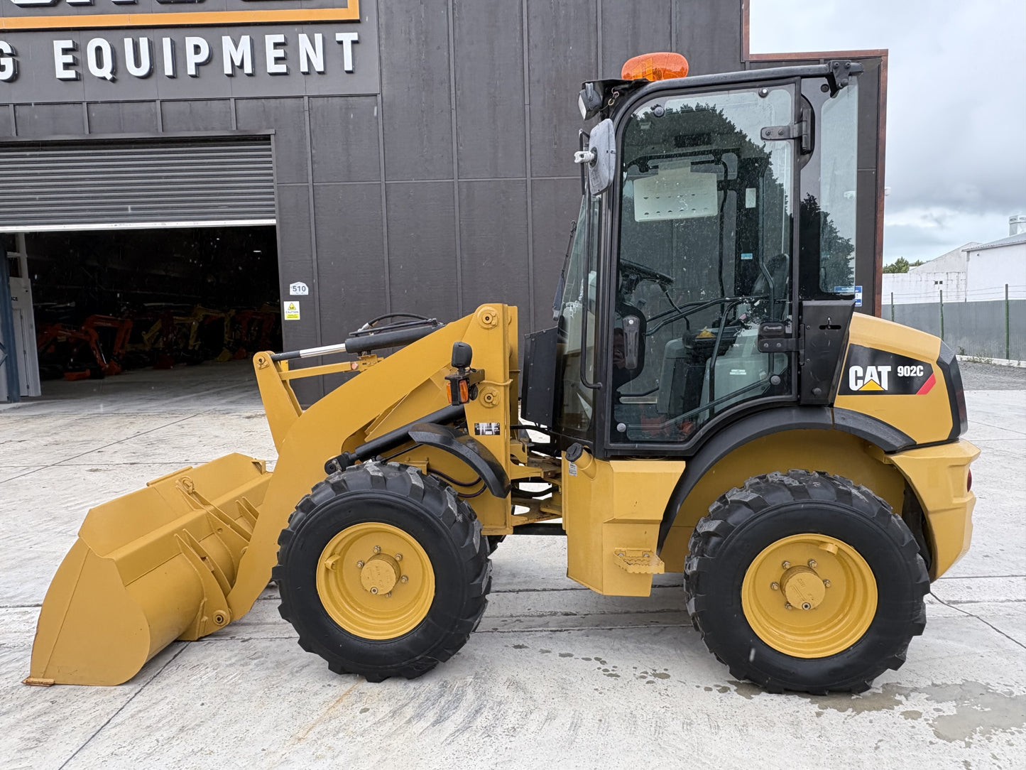 Caterpillar 902C Wheel Loader 4.3T