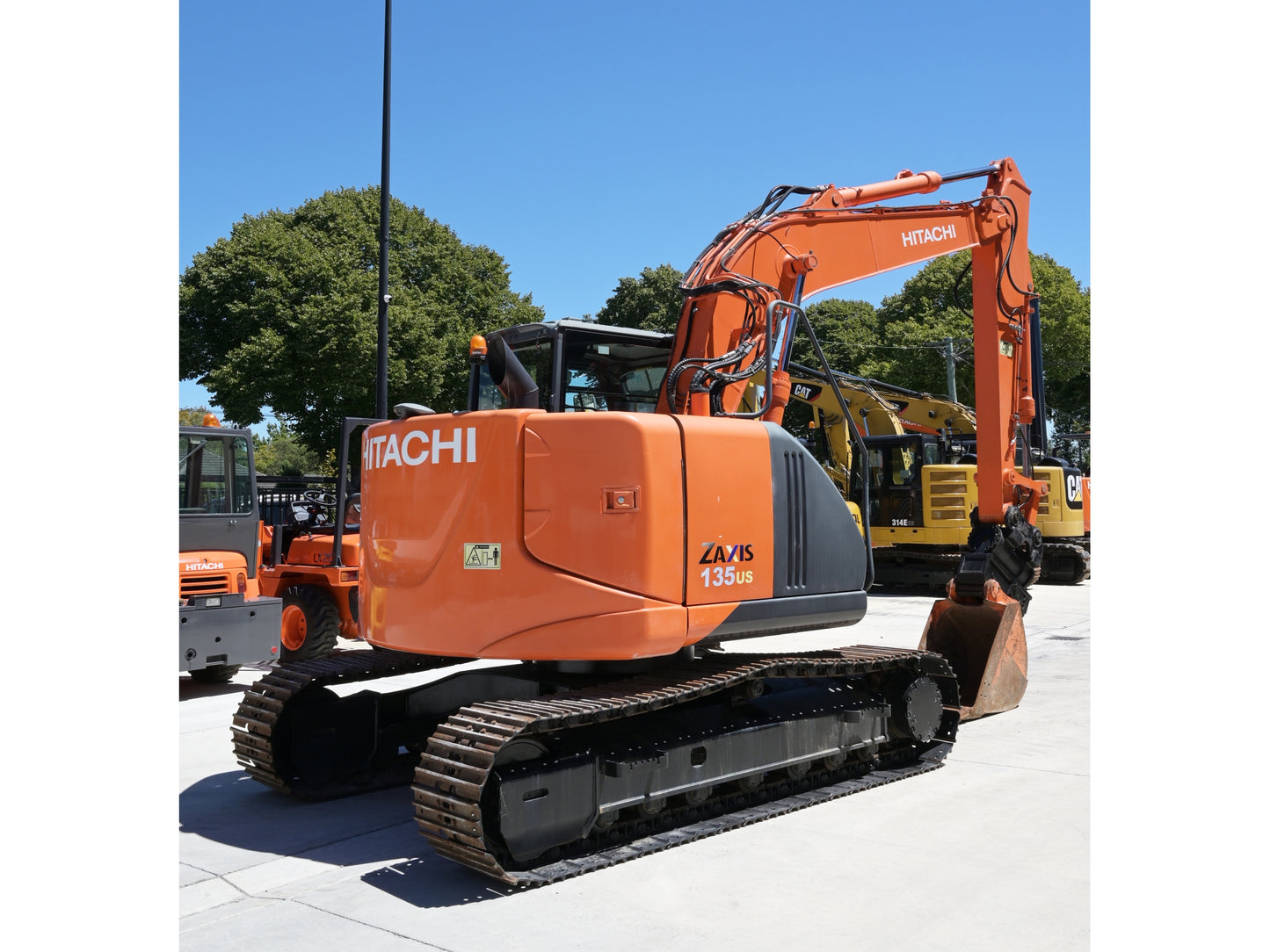 Hitachi ZX135US Digger 13.5 ton Zero Swing Digger