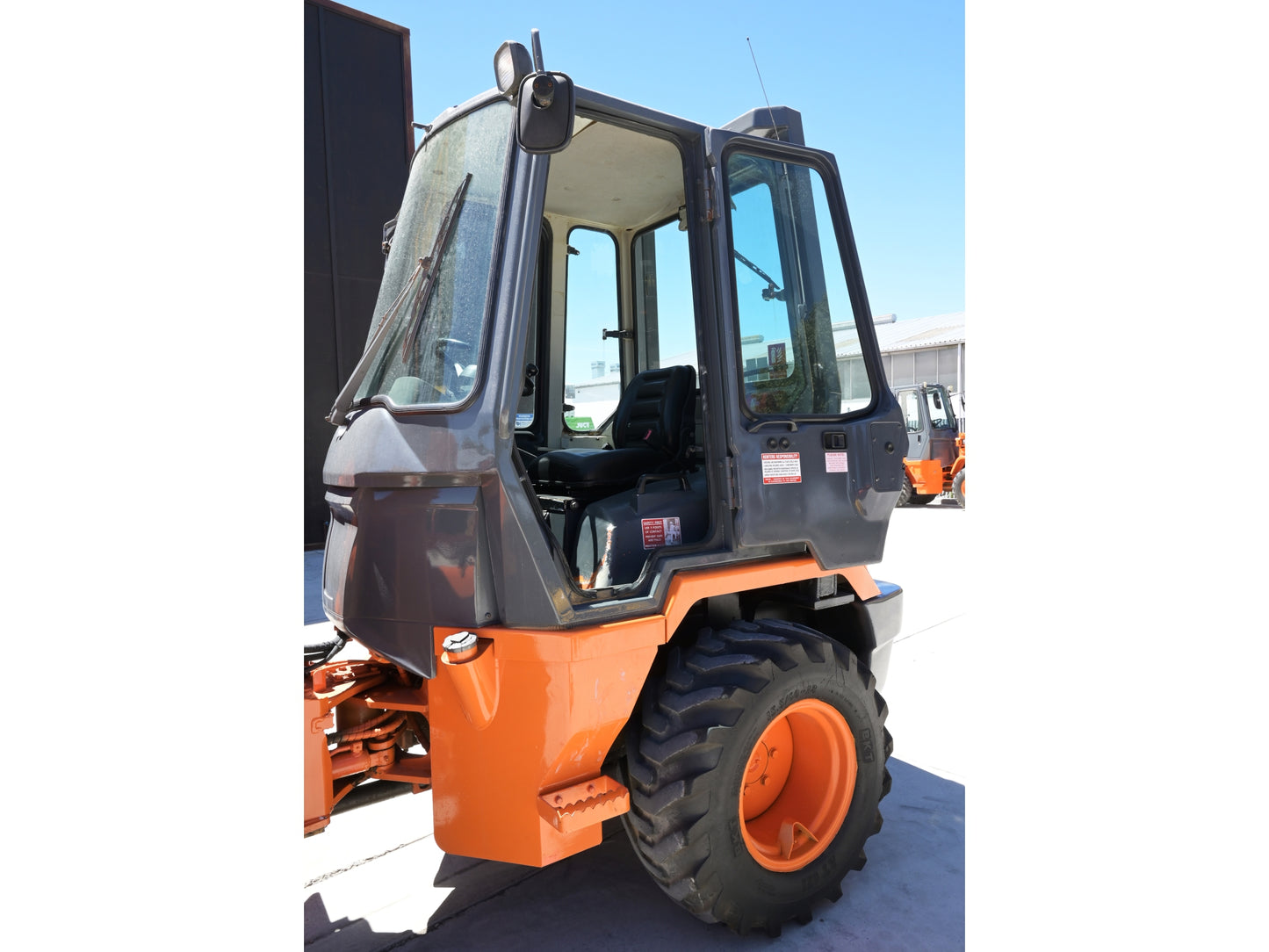 Hitachi LX40-7 Wheel Loader