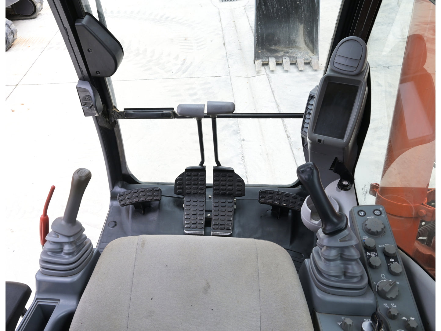 Hitachi ZX120 12t Digger Low Hours
