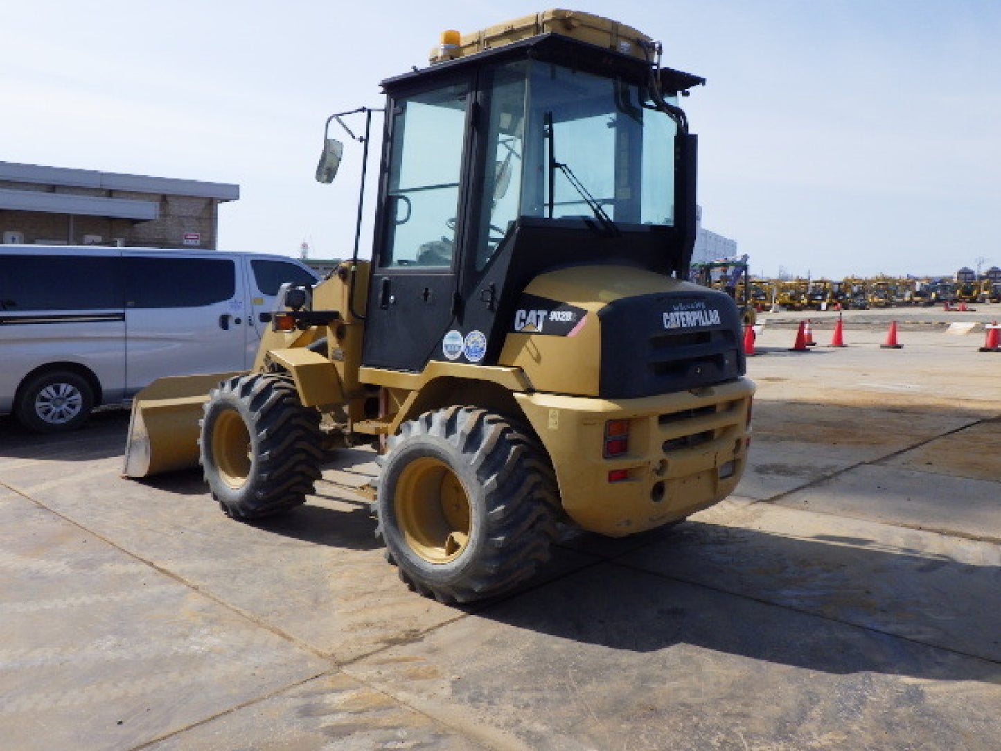 Cat 902 Wheel Loader 0.6 CBM bucket