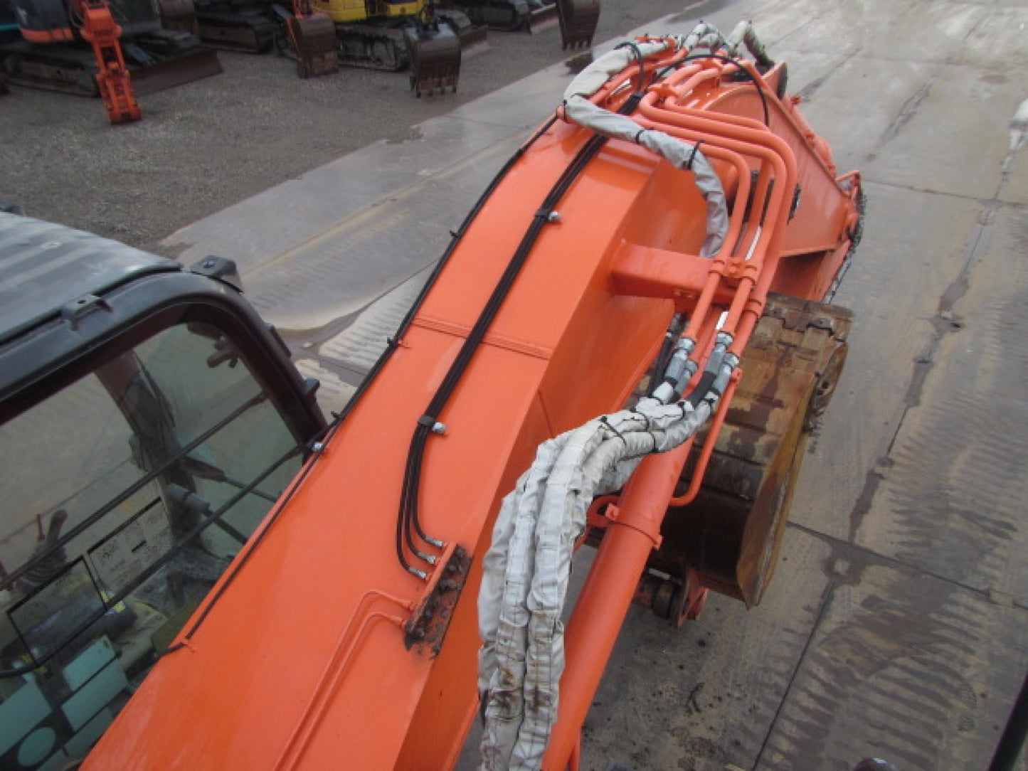 Hitachi ZX225US Digger 23 ton