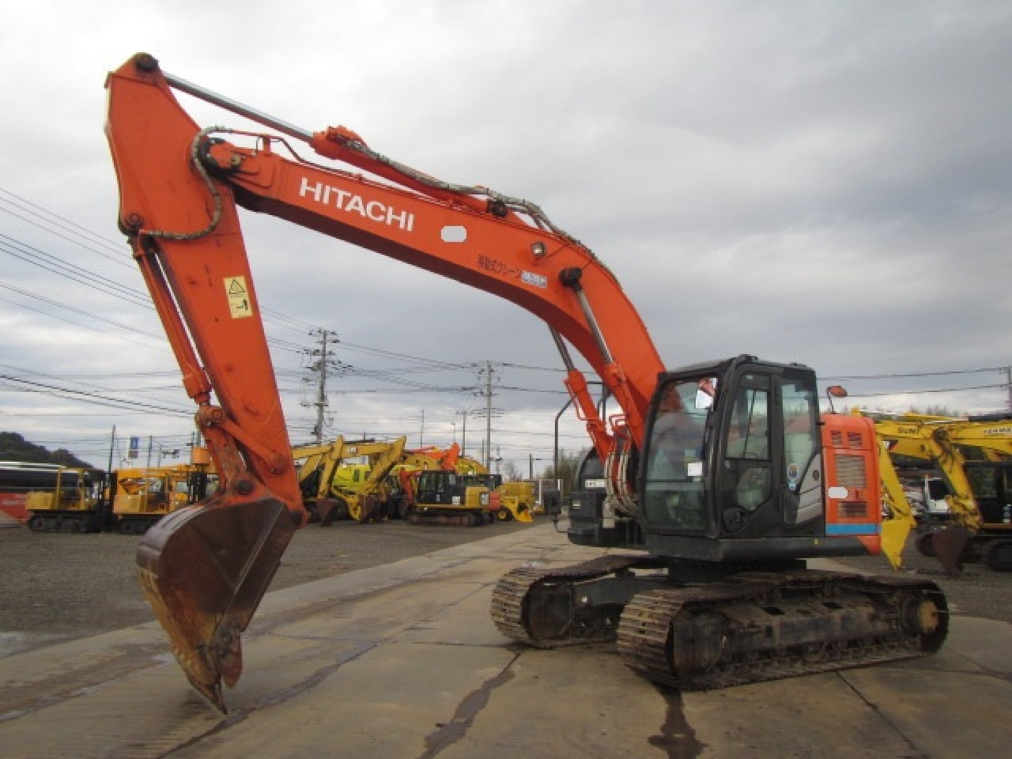 Hitachi ZX225US Digger 23 ton