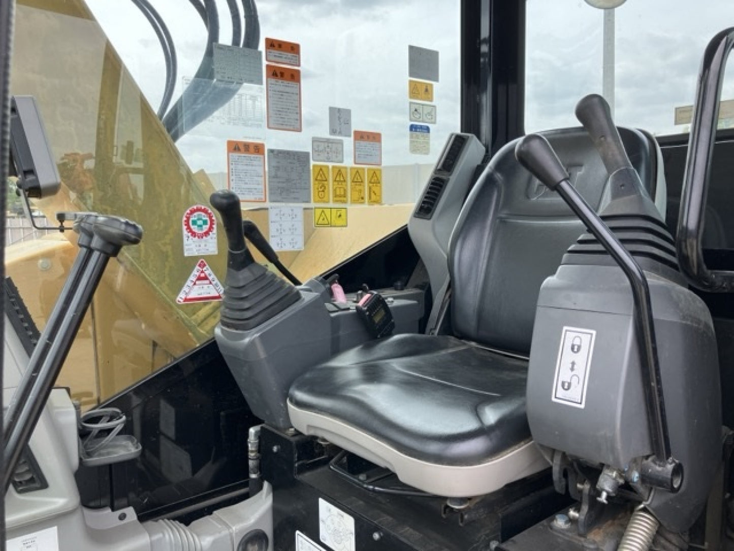 CAT 308E Zero Swing 8T Digger