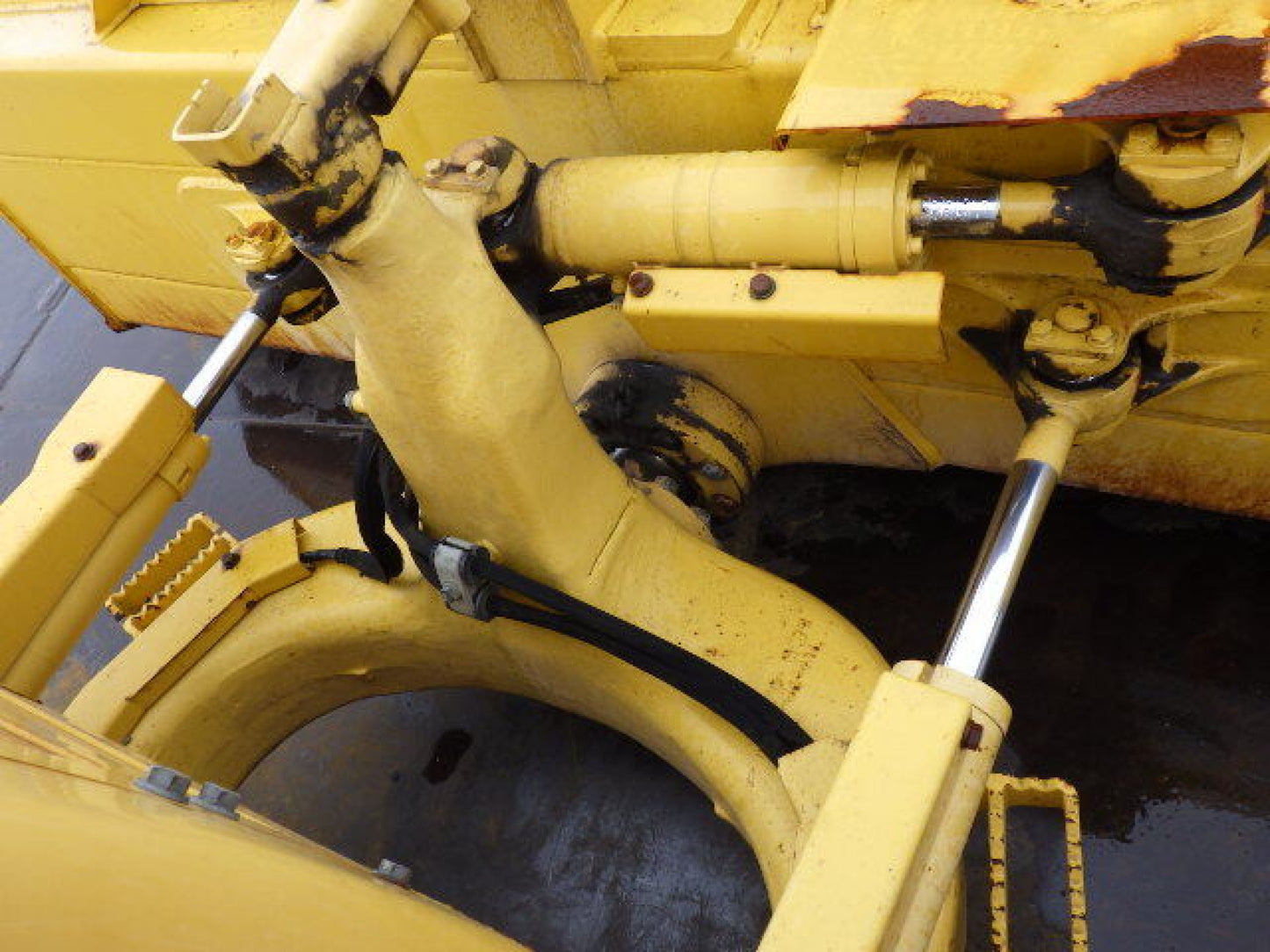 Komatsu D37PX 9 Ton Dozer
