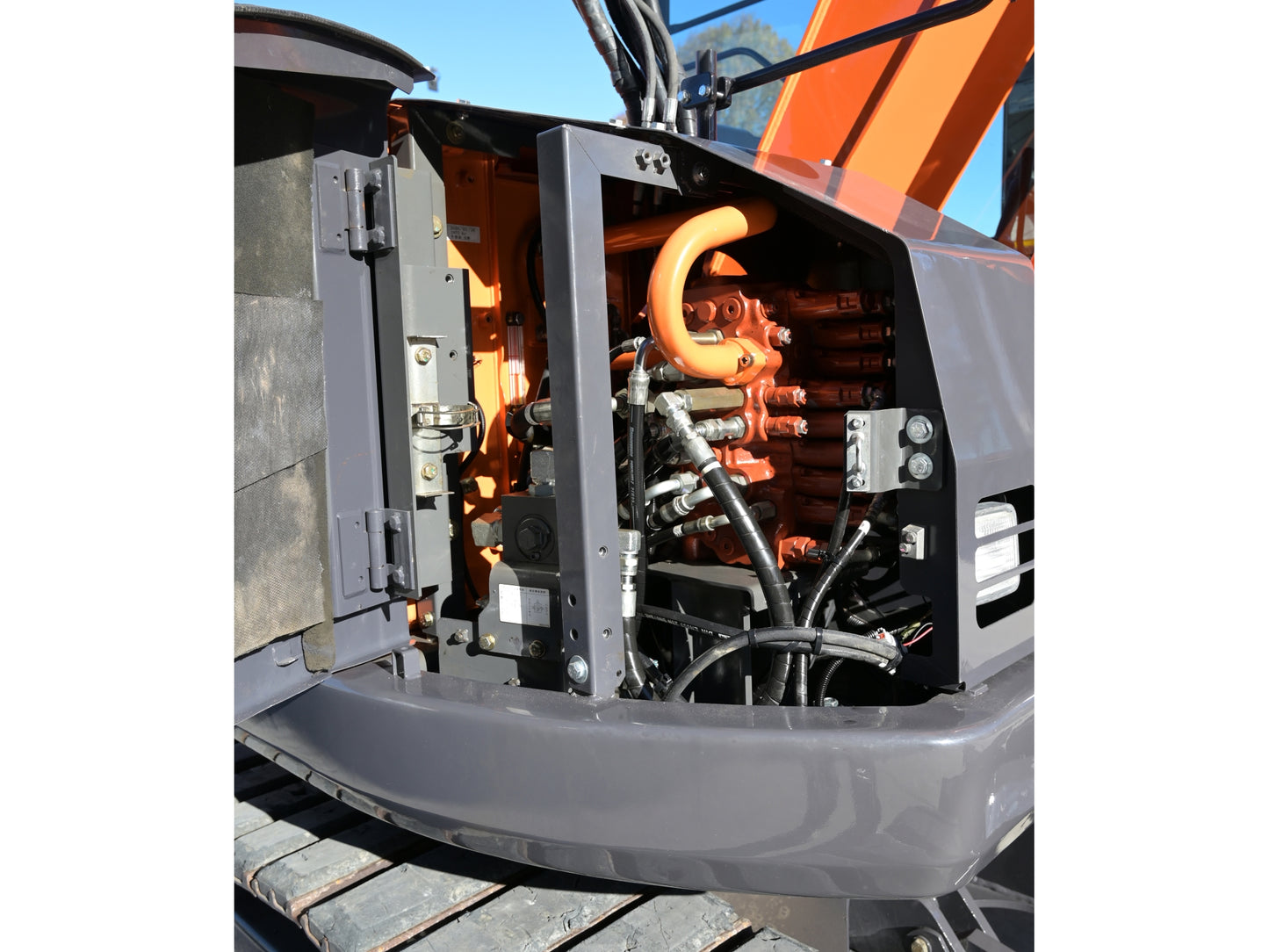 Hitachi ZX75us 7.5T Digger Low Hours