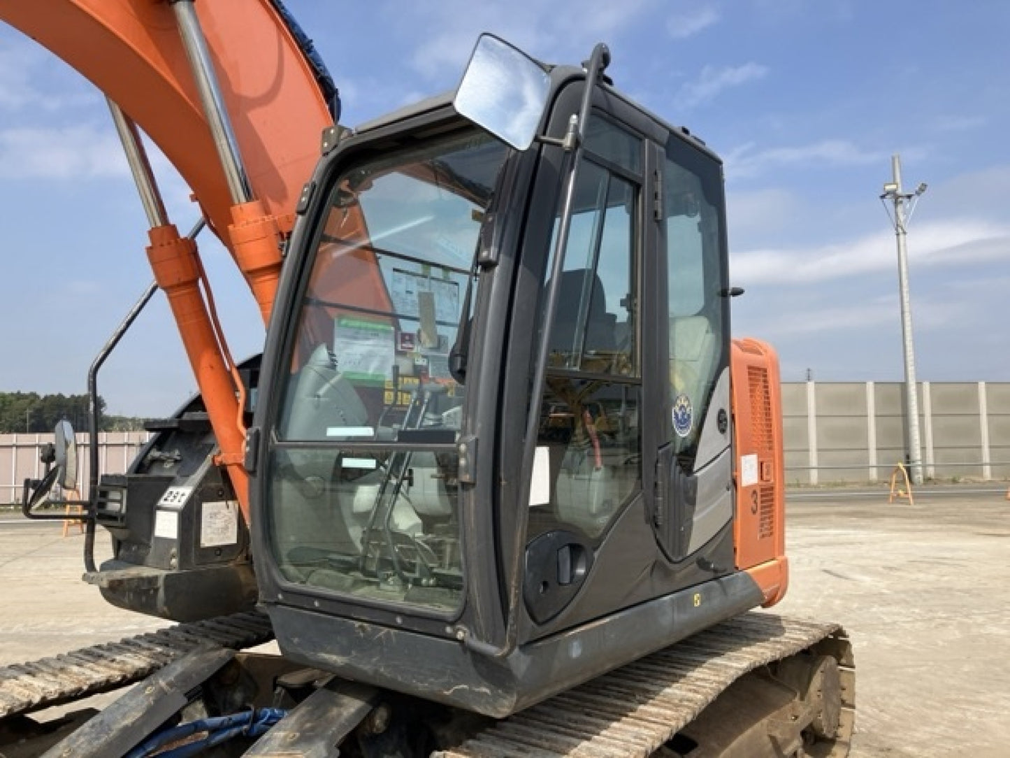 2016 Hitachi ZX135US-5B Excavator