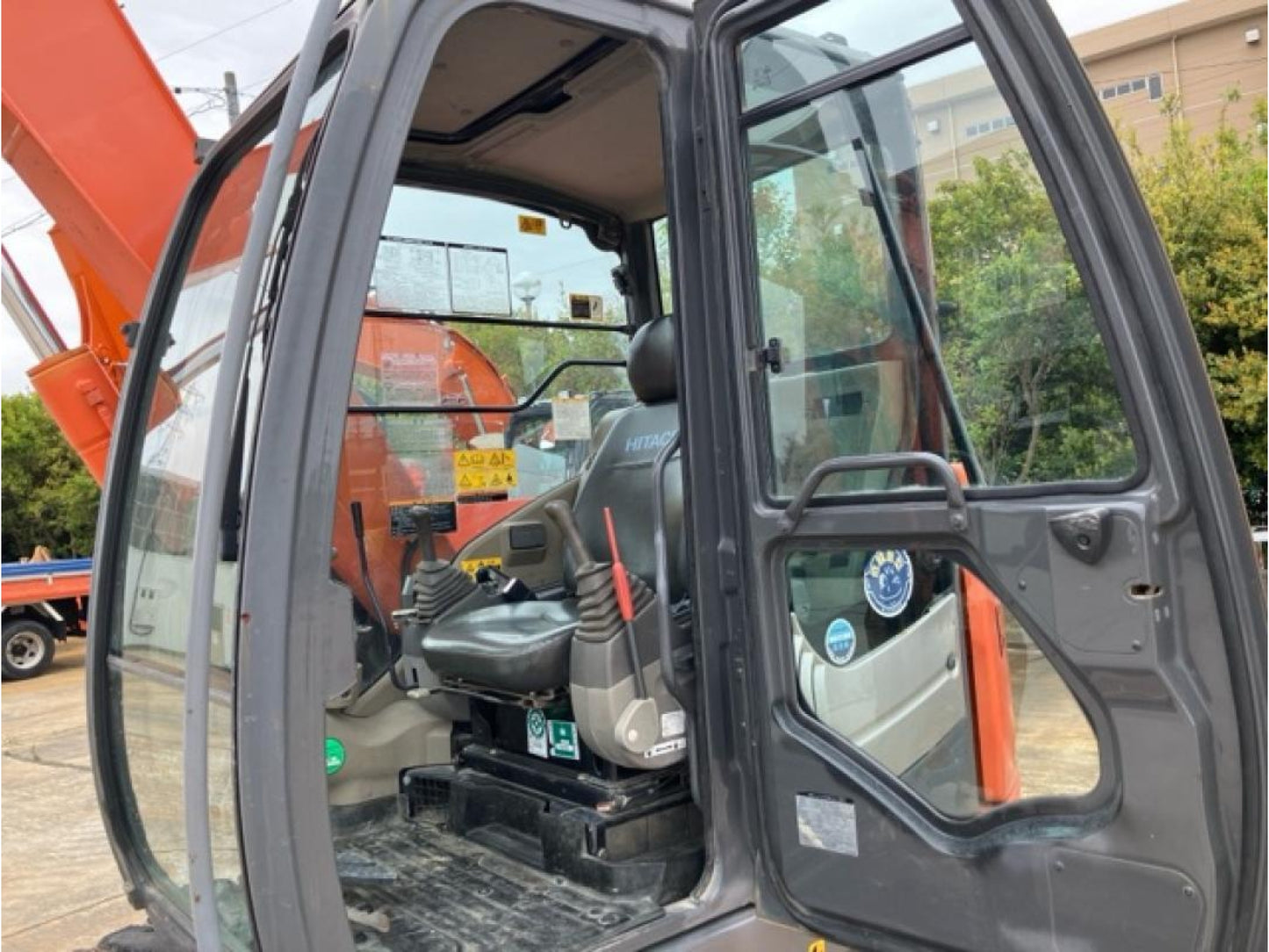 Hitachi ZX75US 7.5T Digger Low Hours