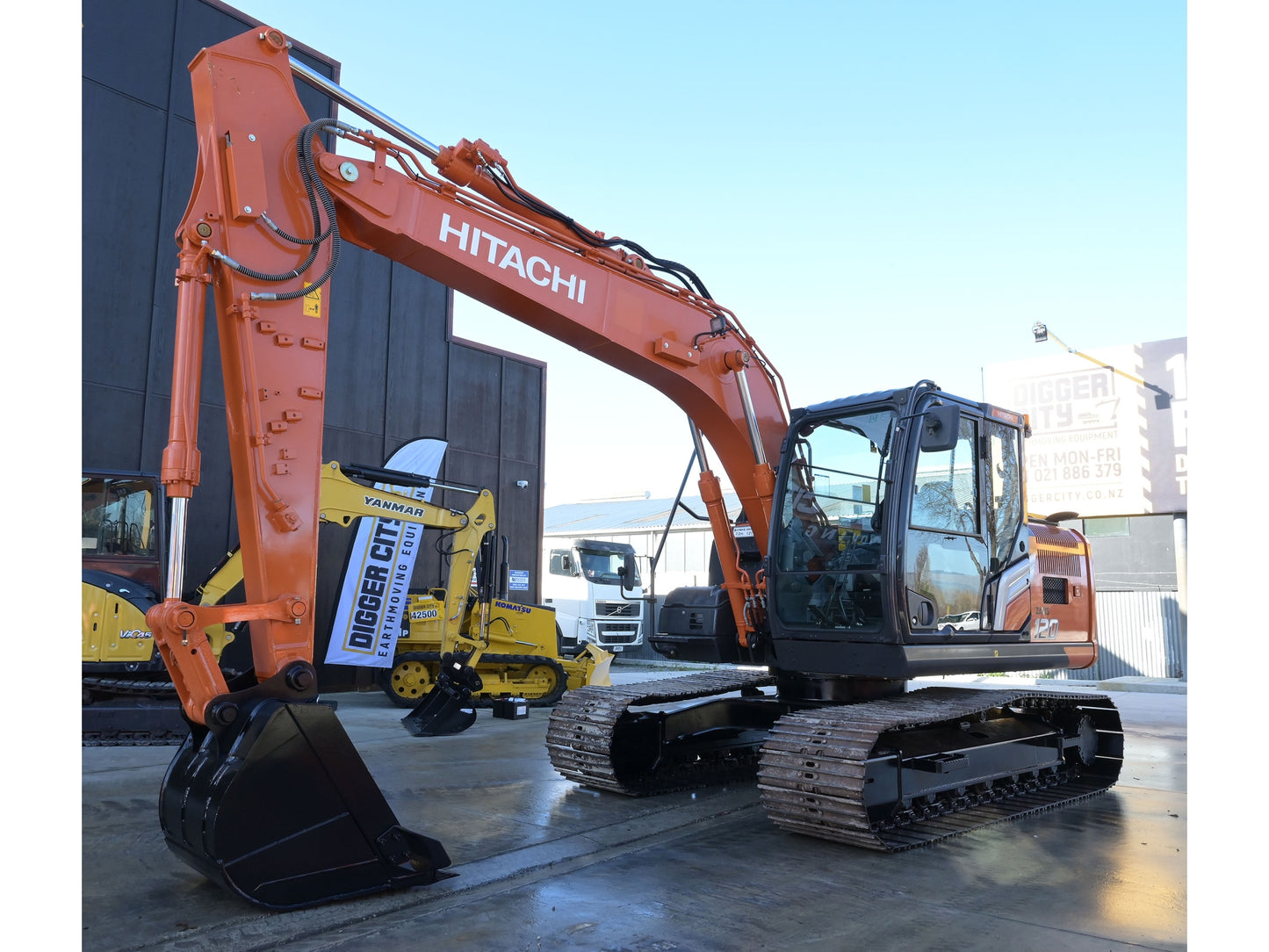 Hitachi ZX120 12t Digger Low Hours