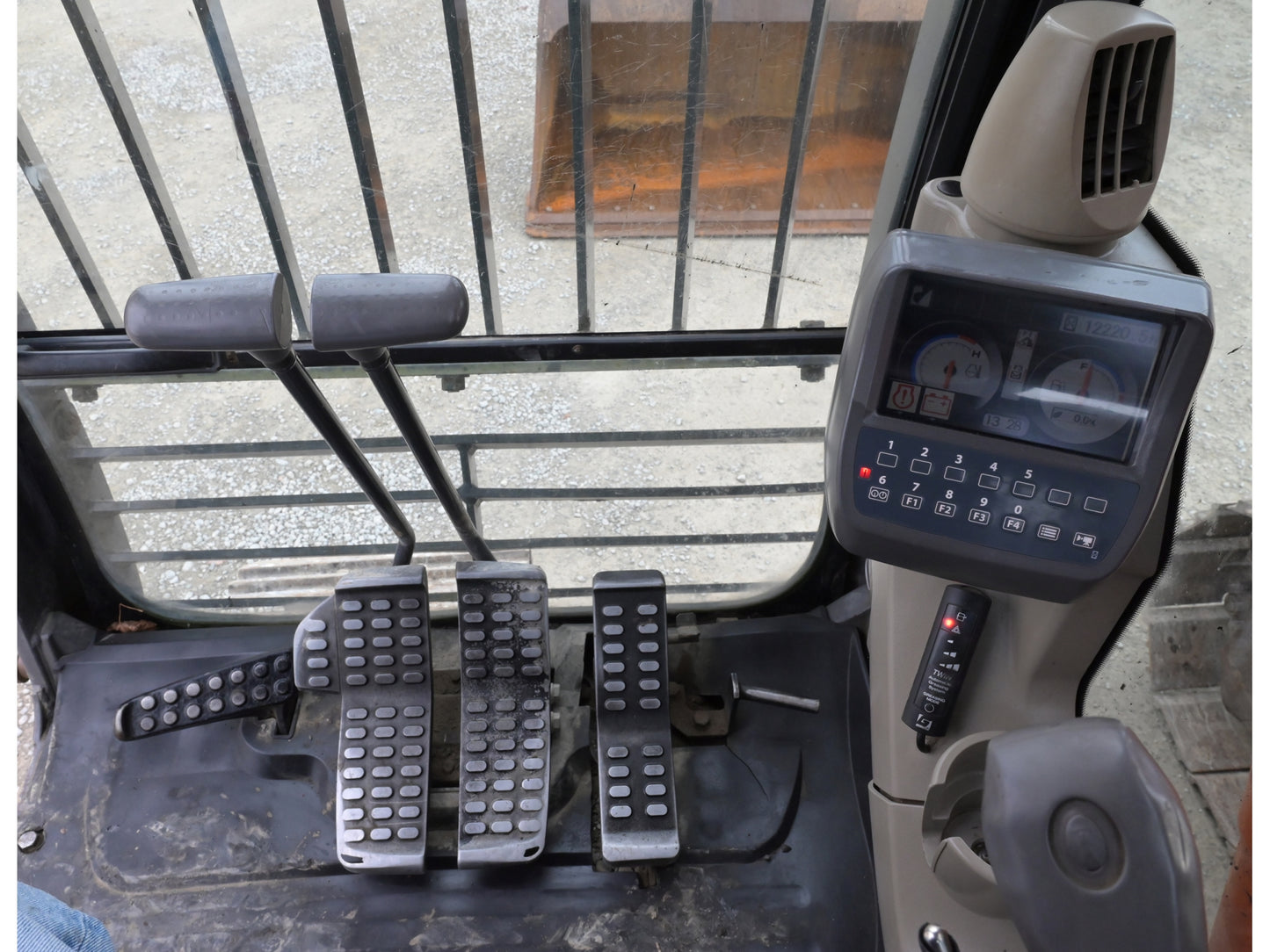 Hitachi ZX200-3