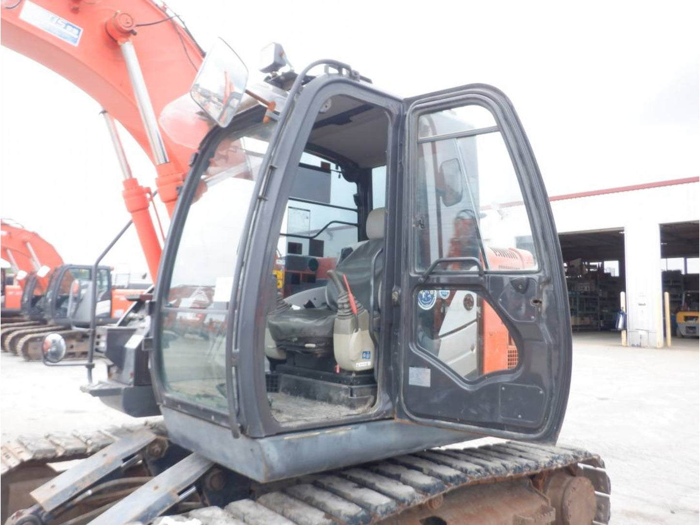 Hitachi ZX135US-5 Excavator 13.5 Ton
