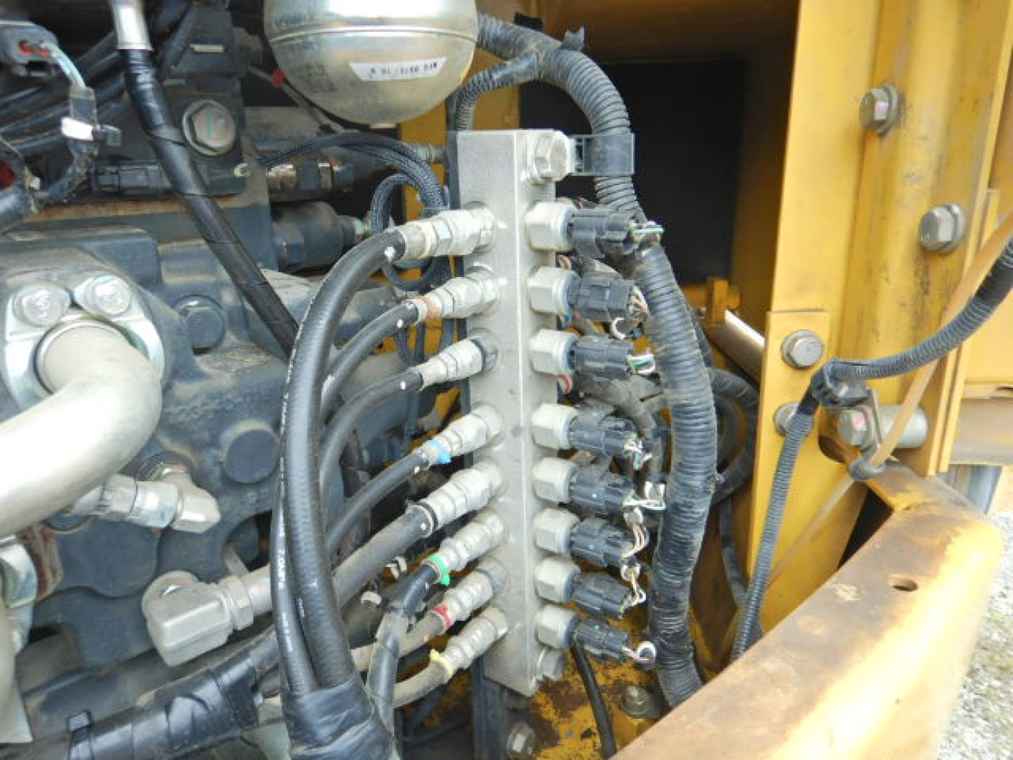 Komatsu PC228USLC-10 Digger 24 ton