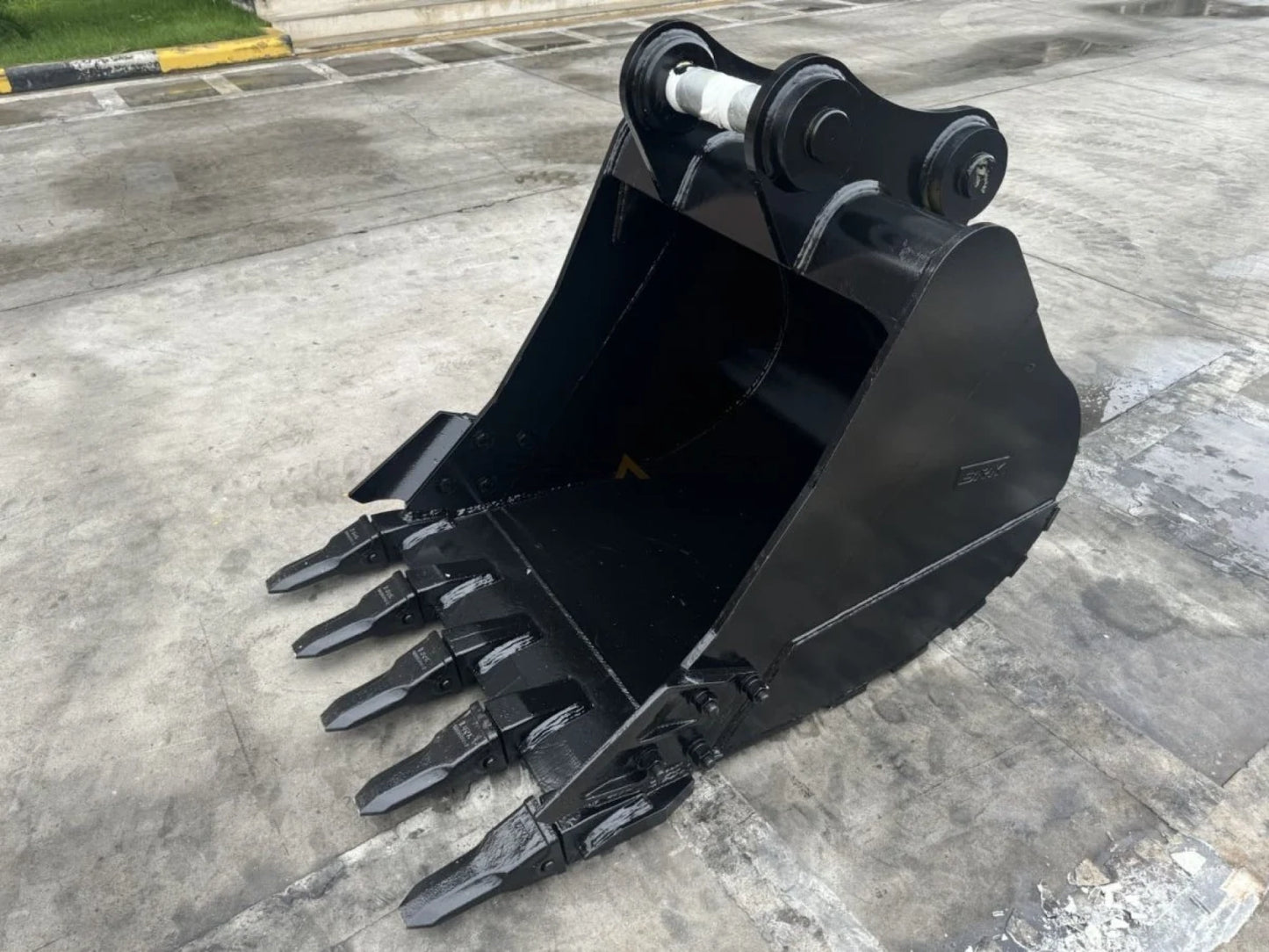 Excavator Rock Bucket ZX200 1.05m 80mm