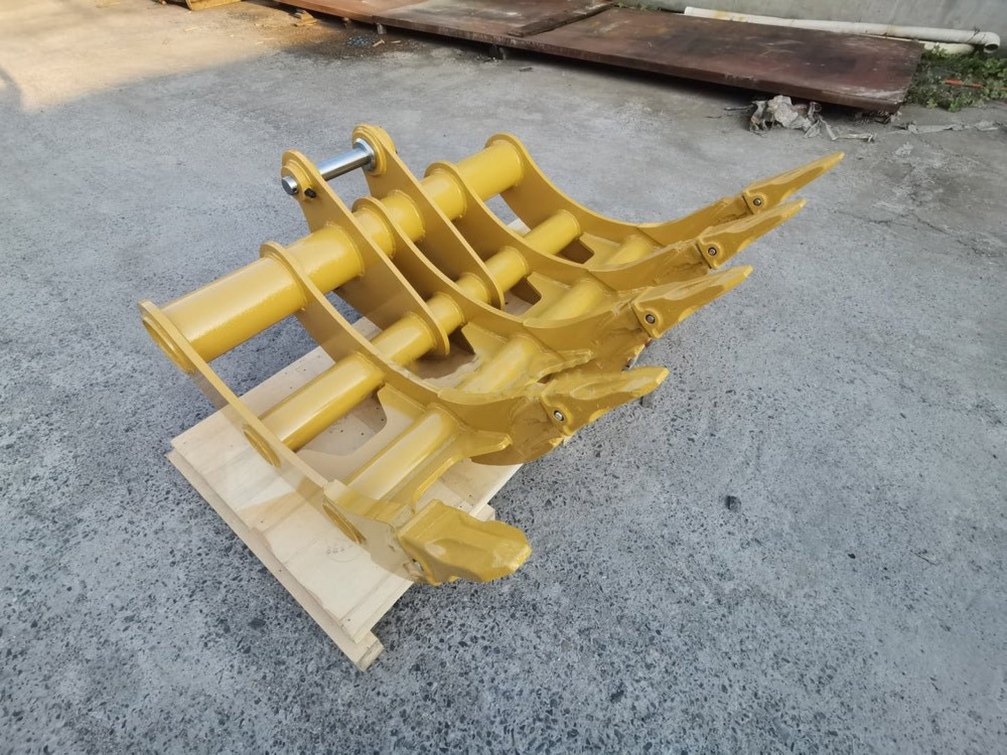 Excavator Root Rake CAT 312 1.7m 65mm