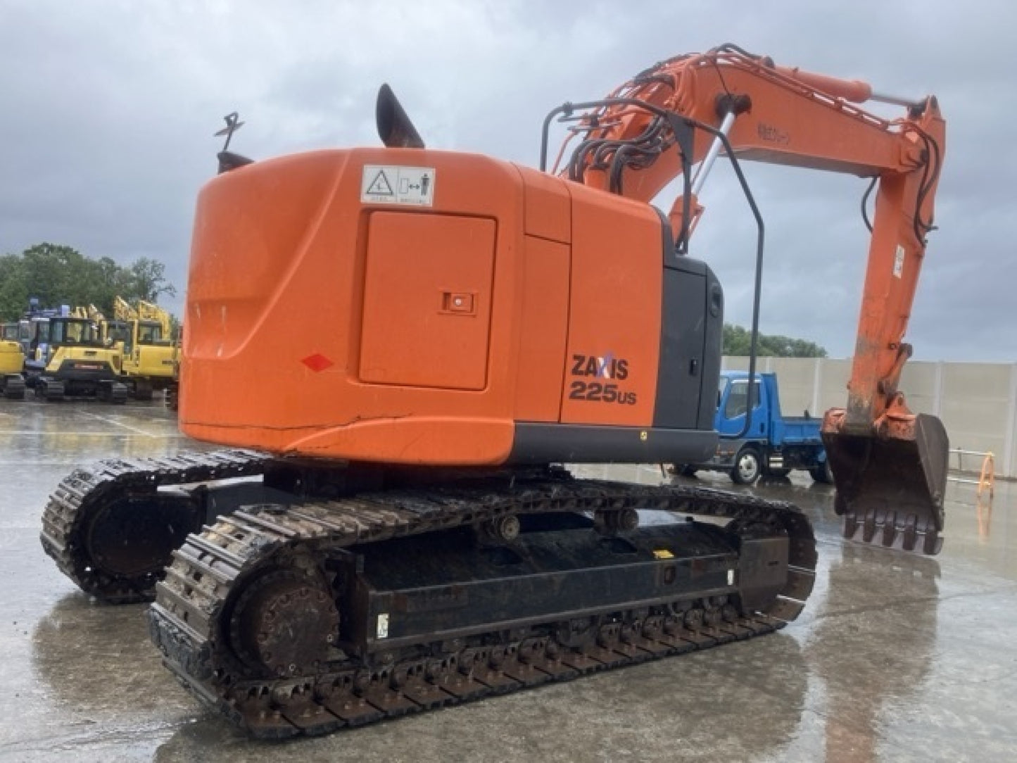 Hitachi ZX225US Digger 23 ton