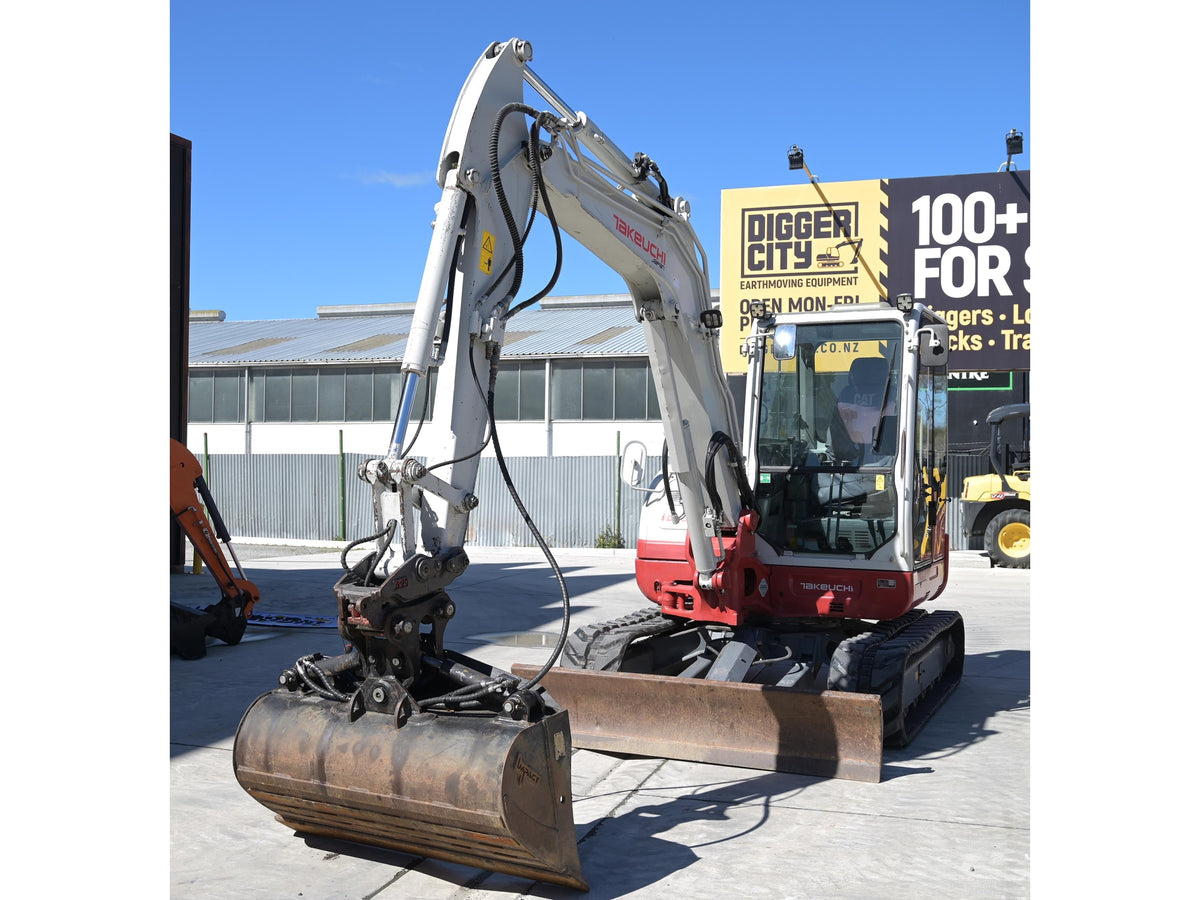 Takeuchi TB260 Excavator 6t