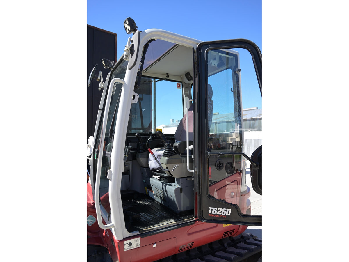Takeuchi TB260 Excavator 6t