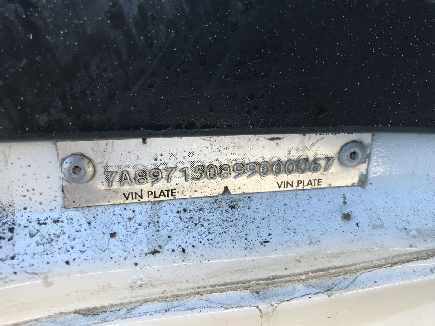 1995 Isuzu Forward Curtainsider Truck