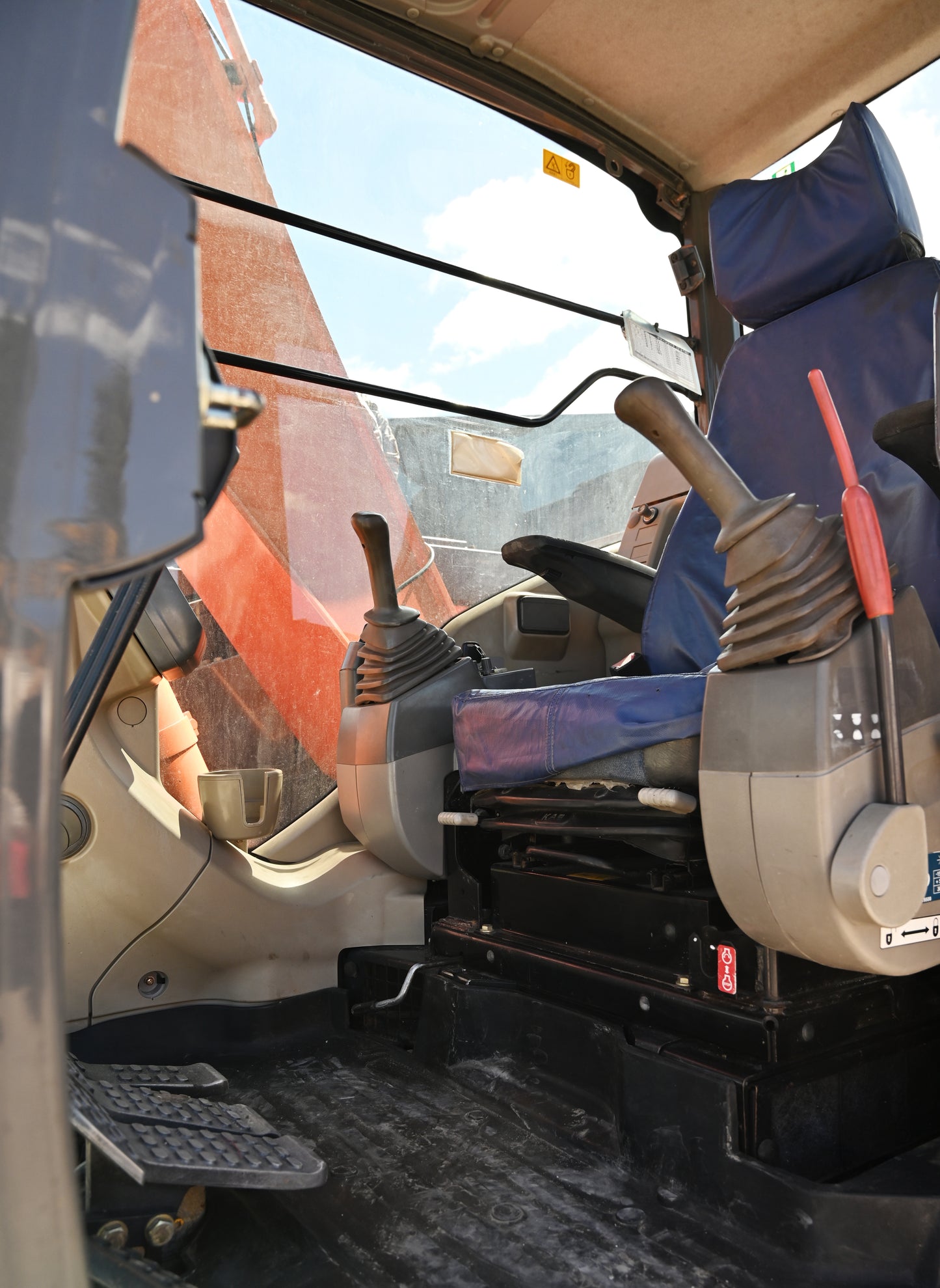 Hitachi Zaxis ZX135 Long Reach Excavator