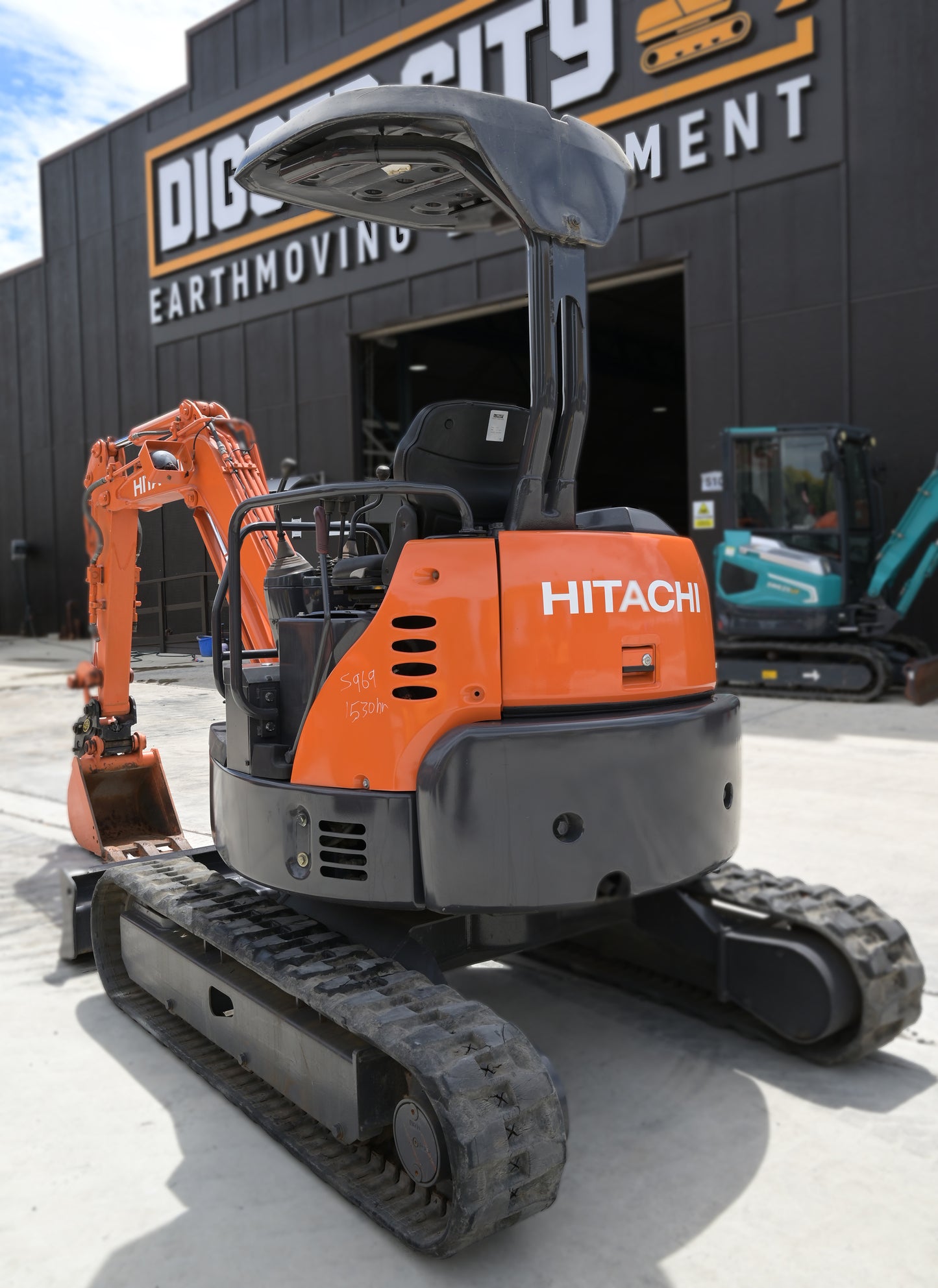 Hitachi Zaxis 20U, 2 Ton Digger