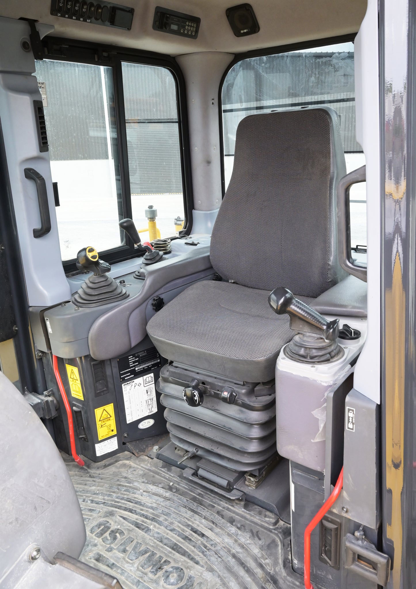 Komatsu Bulldozer D155AX-6