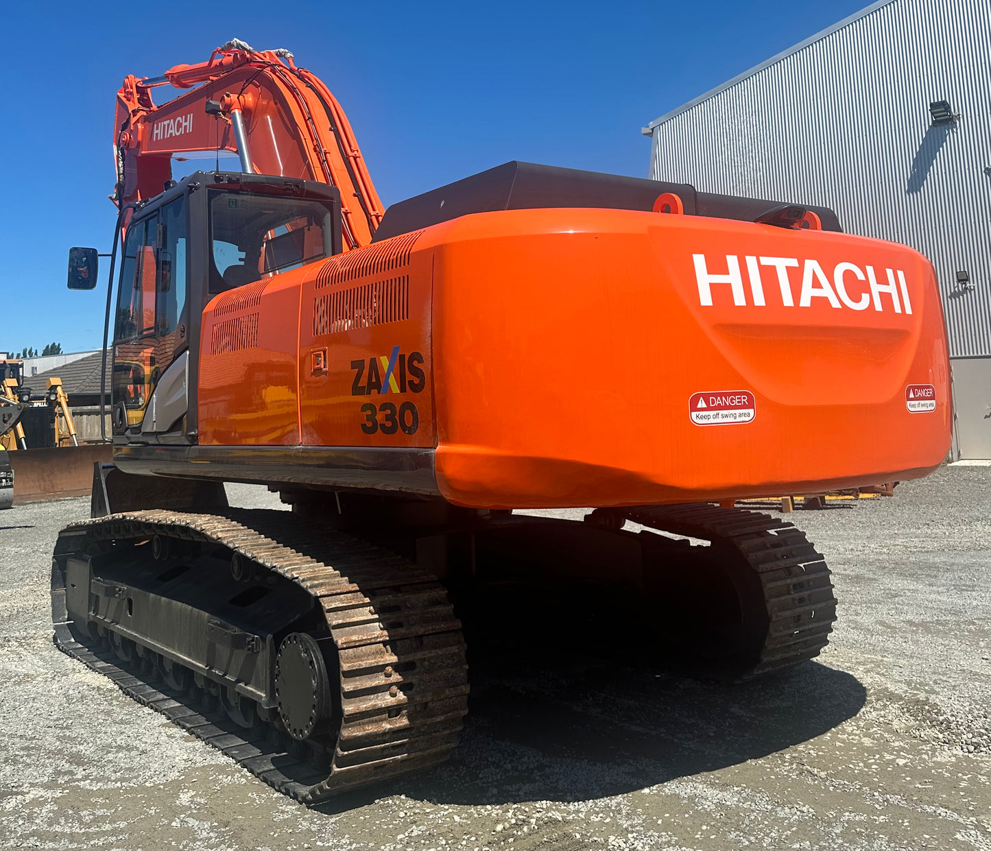 HITACHI ZX330 2013 32 ton Digger