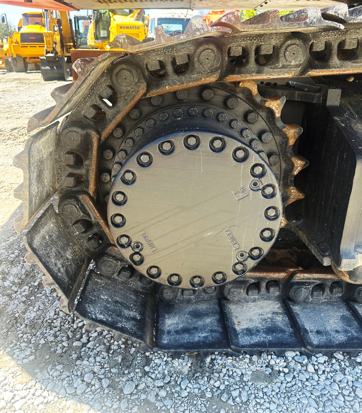 HITACHI ZX330 2013 32 ton Digger