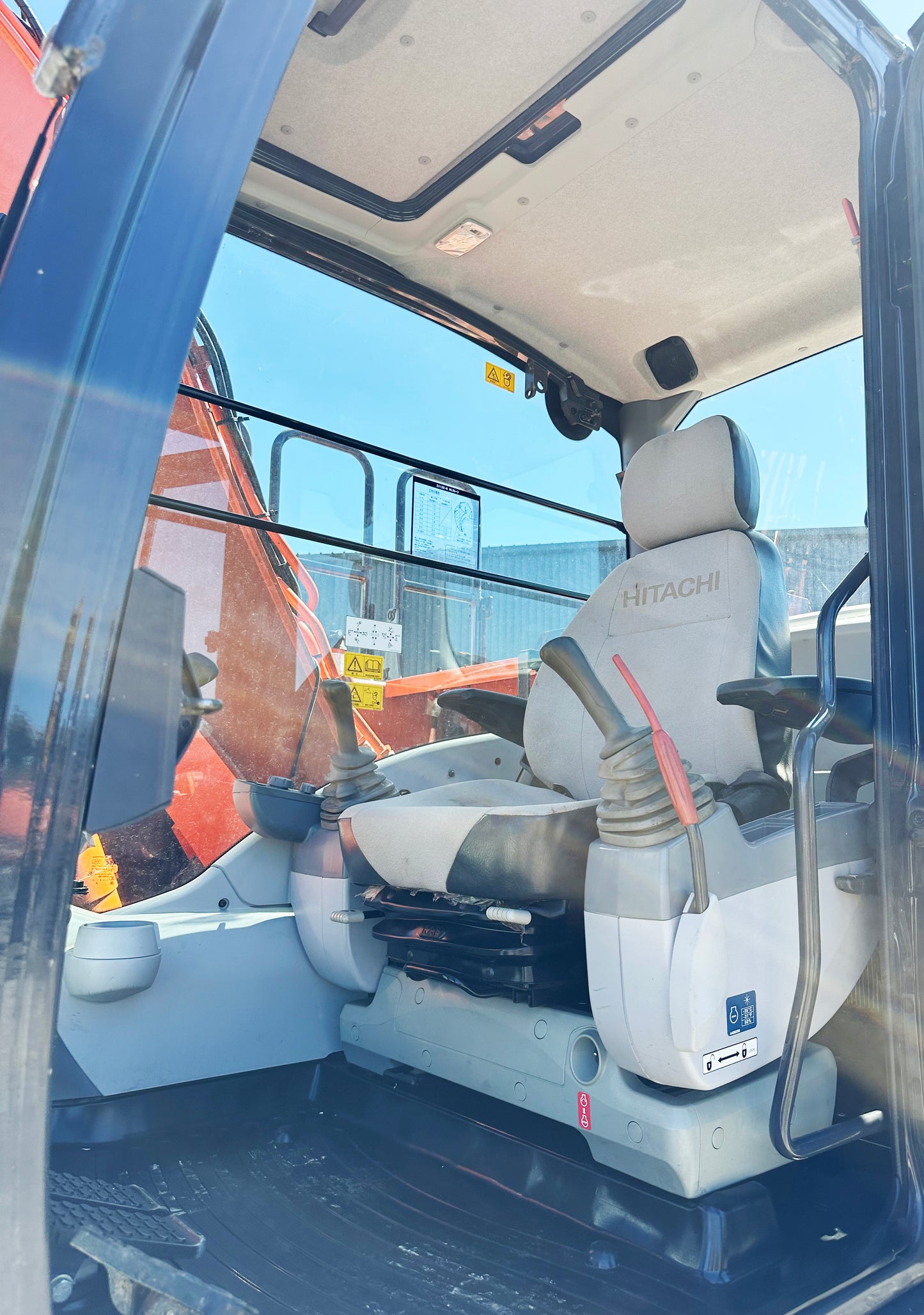 Hitachi ZX120 12t Digger Low Hours