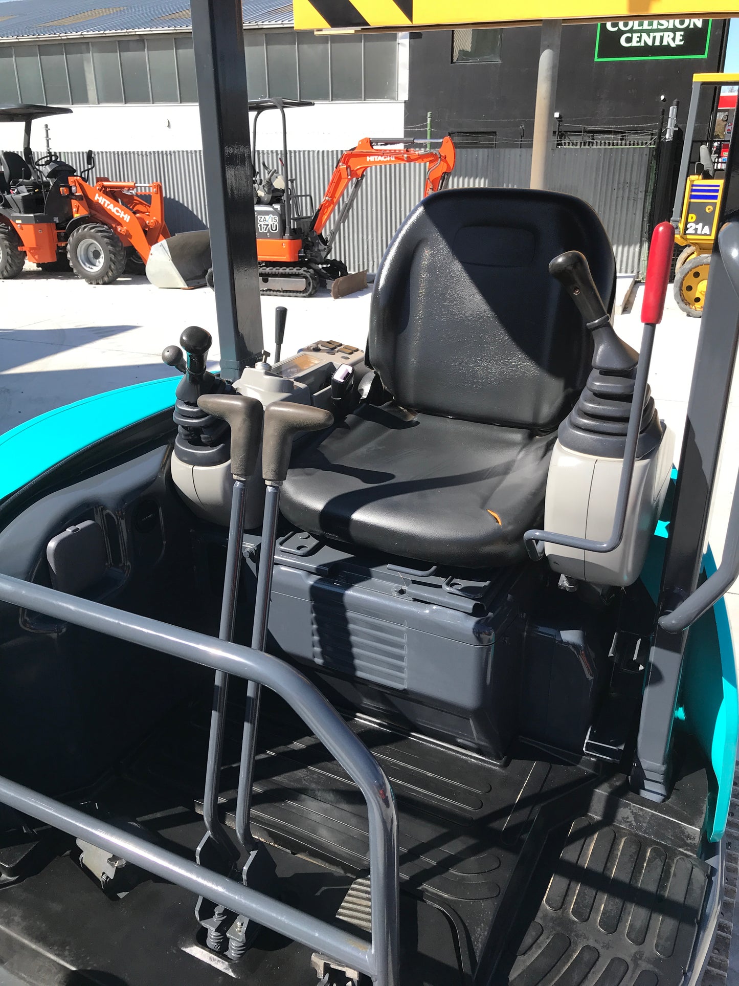 Kobelco SK27SR Digger 2.7 Ton