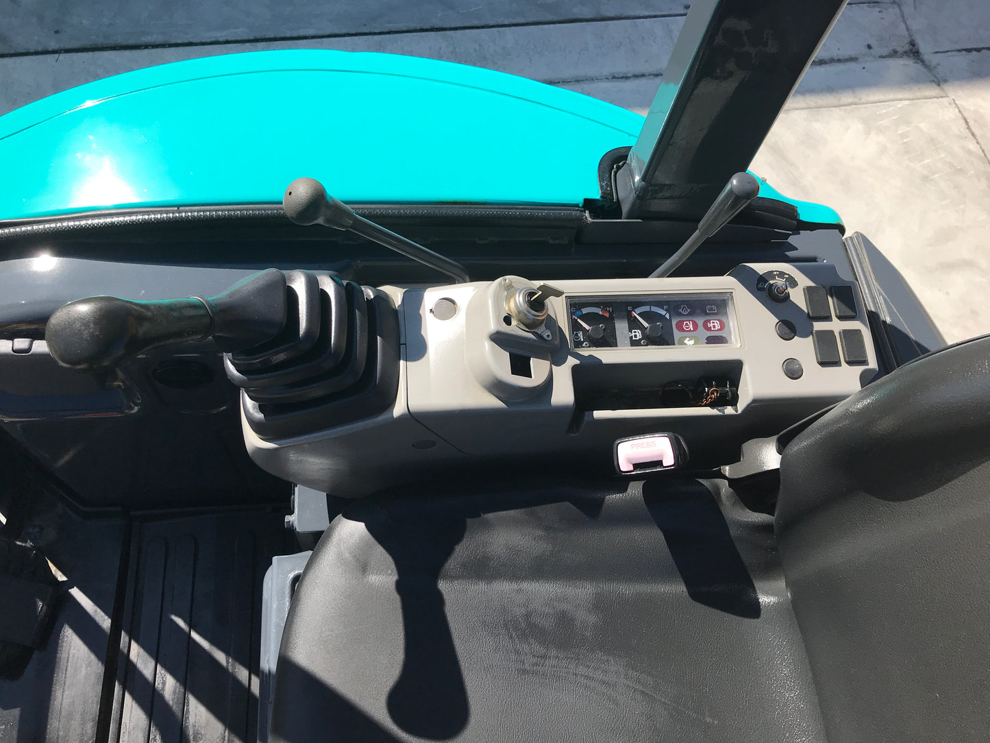 Kobelco SK27SR Digger 2.7 Ton