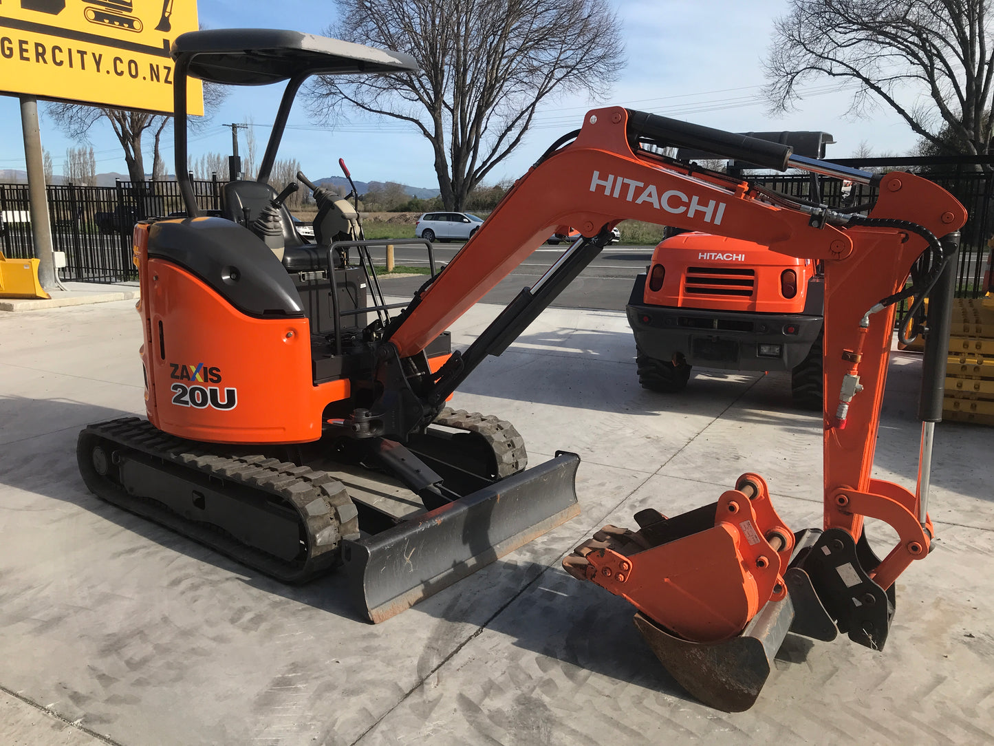 HITACHI ZX20U-5A , 2015 , LOW HOUR EXCAVATOR