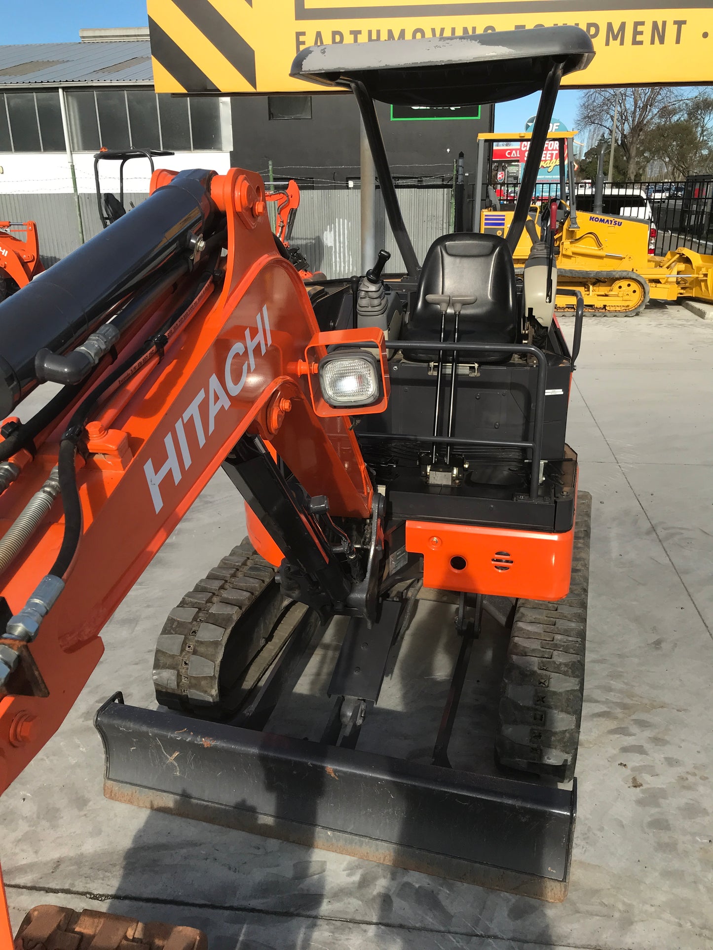 HITACHI ZX20U-5A , 2015 , LOW HOUR EXCAVATOR