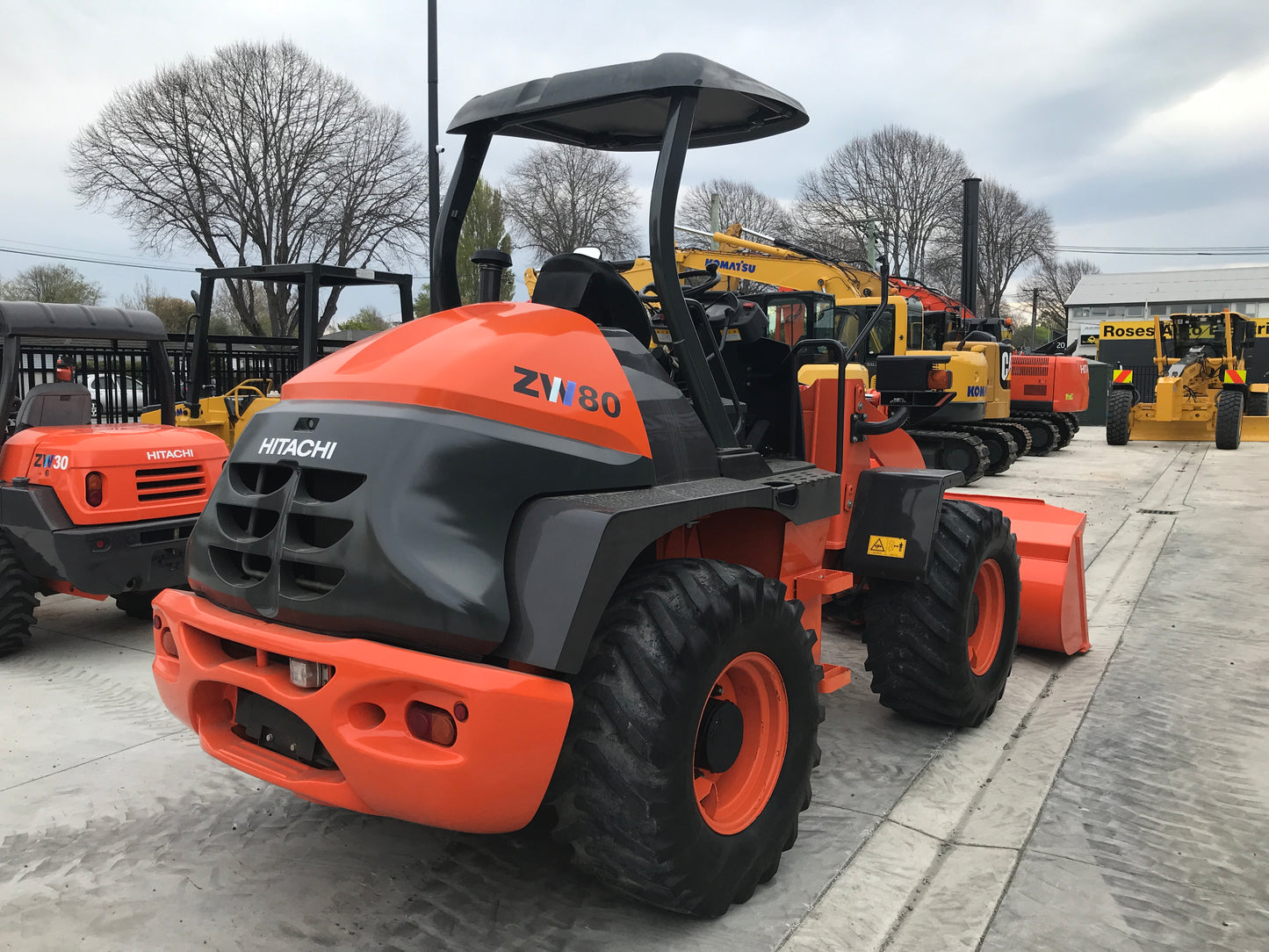 HITACHI ZW80-5B , 5 TON WHEEL LOADER , VERY LOW HOURS, 2017 MODEL