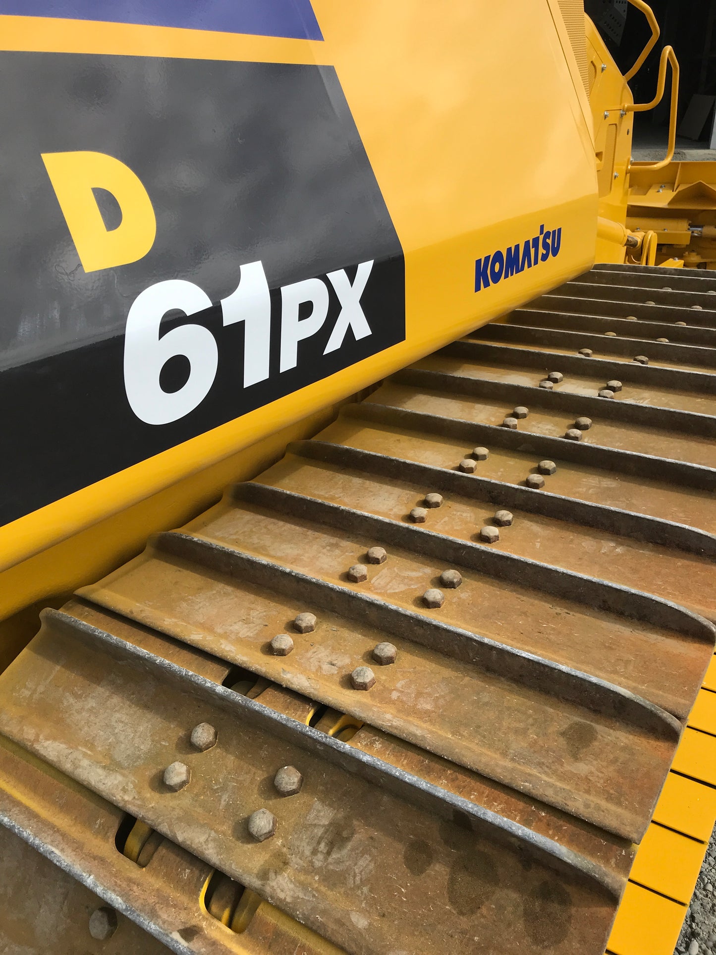 KOMATSU D61PXI-23 BULLDOZER