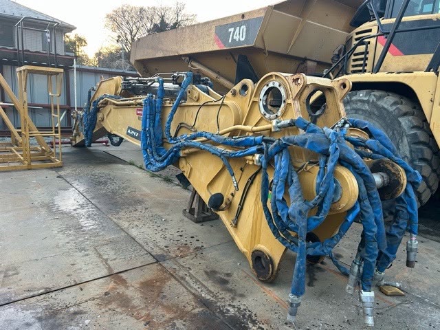 CAT 340F 50 TON Ultra High Demo Digger