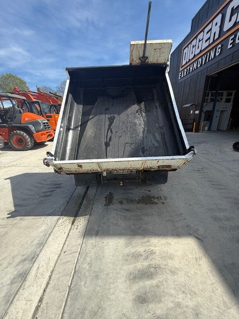 2008 Mitsubishi FG145C1 Canter Service Truck, 4wd, tipper