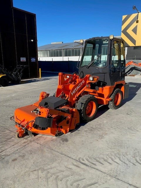 TCM L3-2 / Hitachi LX15 Wheel loader / Power sweeper