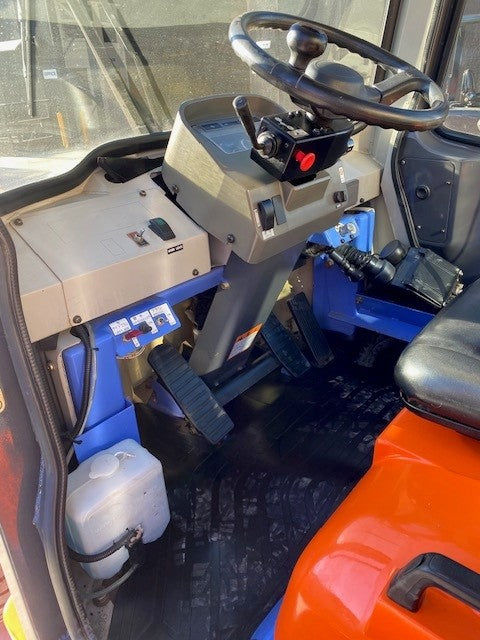 TCM L3-2 / Hitachi LX15 Wheel loader / Power sweeper