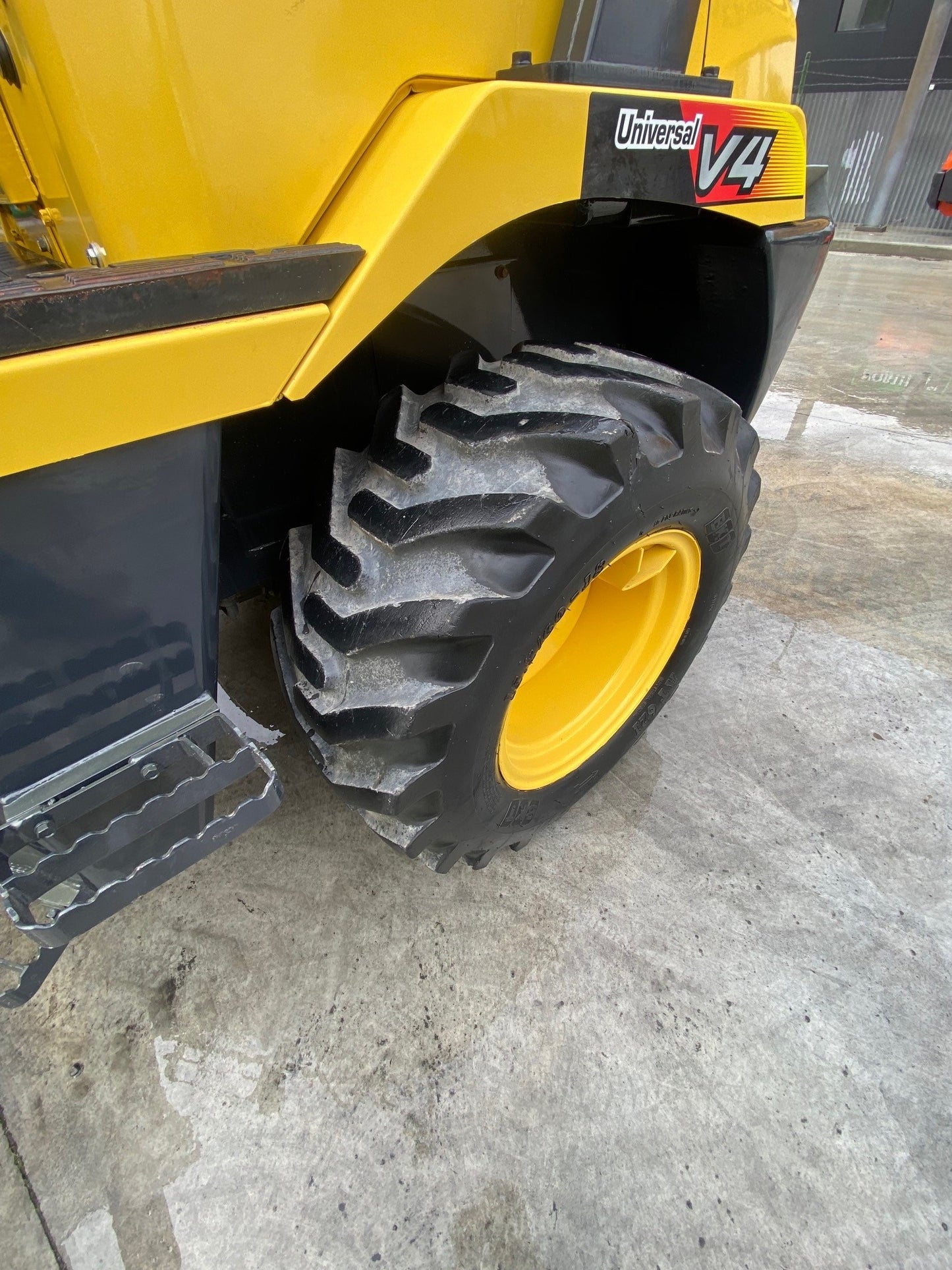 2009 Yanmar V4-6D Wheel Loader