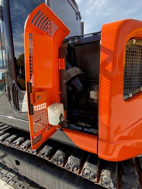Hitachi ZX135US Digger 13 ton Low hours