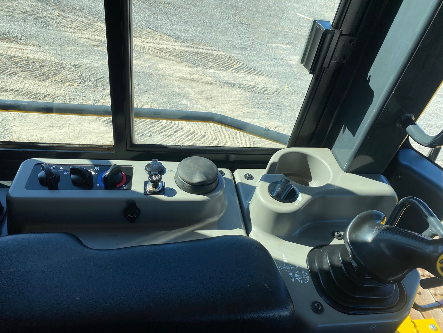 KOMATSU D61 PX1-23 BULLDOZER