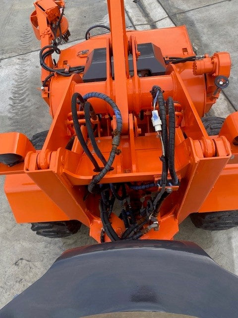 TCM L3-2 / Hitachi LX15 Power Sweeper / Wheel Loader