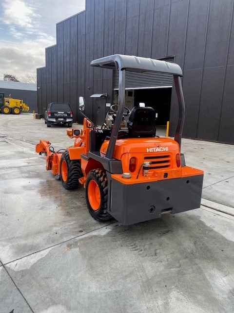 TCM L3-2 / Hitachi LX15 Power Sweeper / Wheel Loader