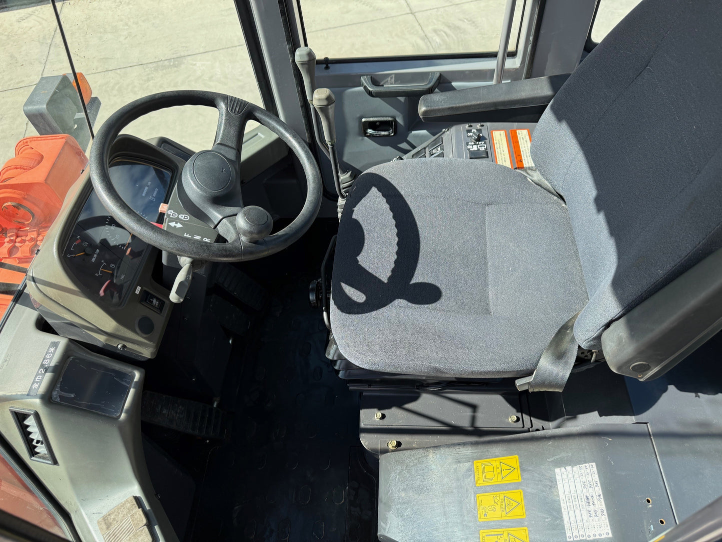 2005 Hitachi LX70-7 Wheel Loader