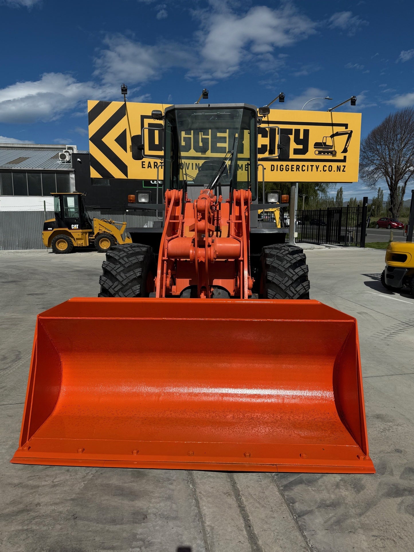 2005 Hitachi LX70-7 Wheel Loader