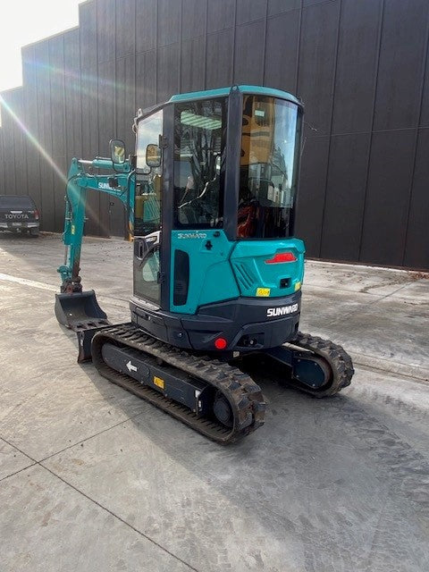Sunward SWE25UF 2.5 Ton Digger