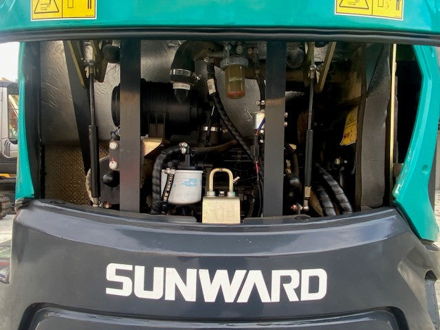 Sunward SWE25UF 2.5 Ton Digger
