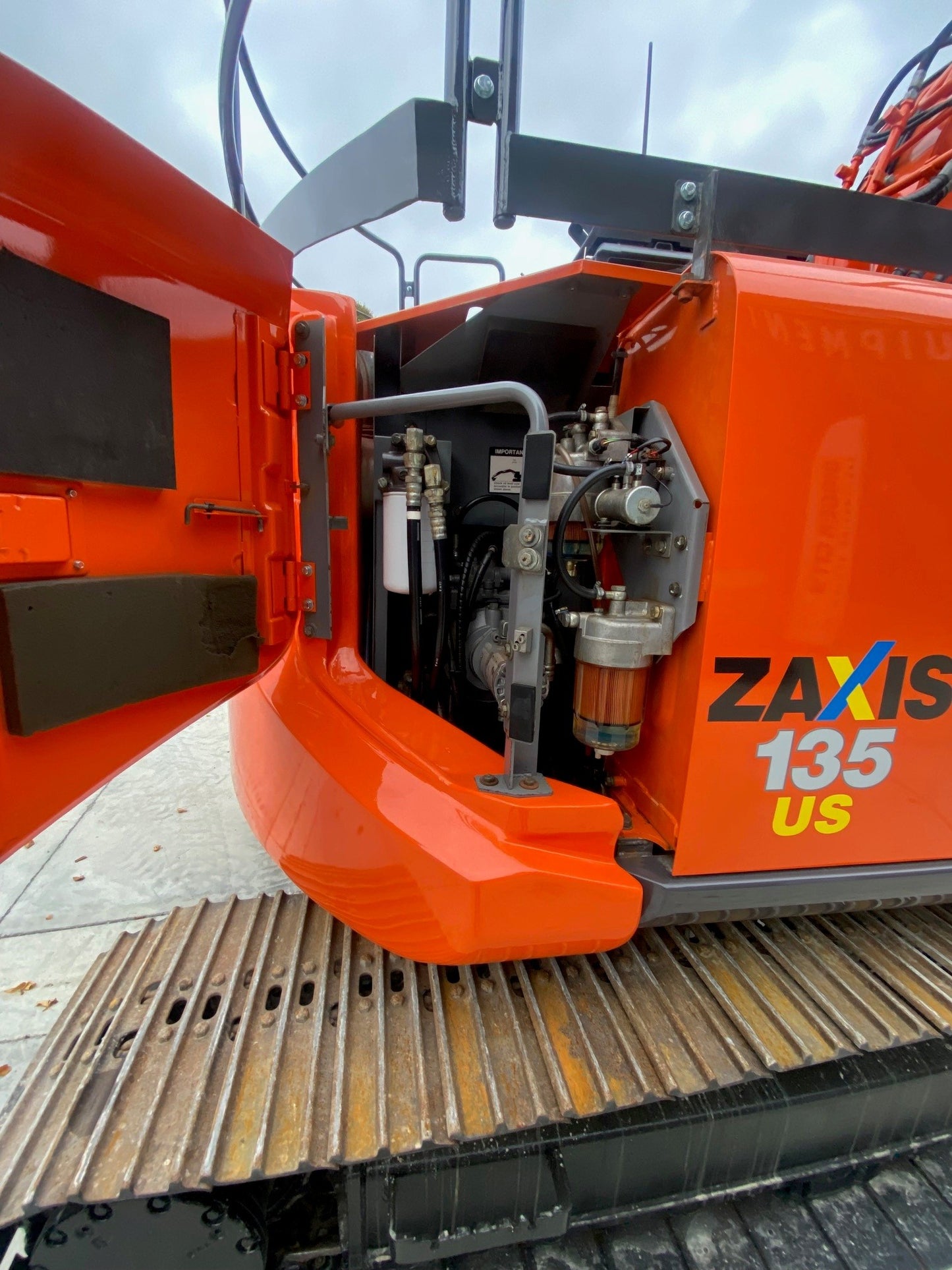 Hitachi ZX135-3 Excavator, 2014,Blade